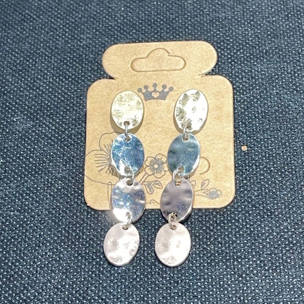 Dangling earrings - Picture 4 of 5